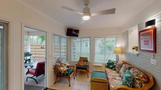BEACHY SISTERS A Duplex - Jekyll Island - 6