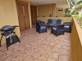 España - PUNTA PRIMA Torrevieja Orihuela Costa - large apartment for 6-people 85m2 and terrace 40m2 central air conditioning Wi-Fi living room kitchen 2 bedrooms 2 bathrooms 3 swimming pools parking security to the sea 200m only 40 min to the airport - Torrevieja - 1