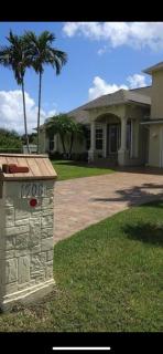 Beautiful Home with Pool - Cape Coral - 6