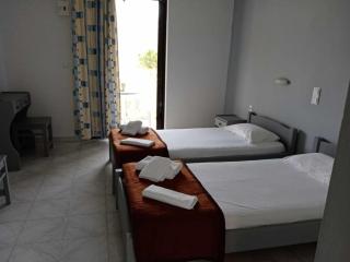 Dennis Apartments - 2