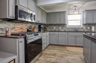 Your Seaside Sanctuary on Ocean Drive Awaits - Corpus Christi - 6