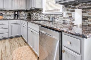 Your Seaside Sanctuary on Ocean Drive Awaits - Corpus Christi - 1