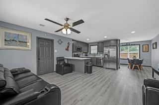 Charming 1940 bungalow 4mi downtown & 2mi Heights - 1