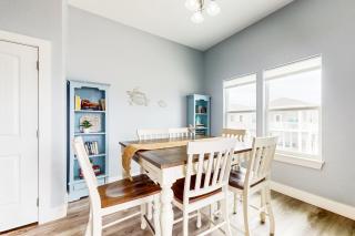 Hook Line and Sleeper - Rockport - 4