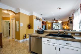 Elegant Blue Escape Pool Retreat - Davenport - 2