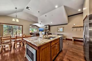 Tahoe Woods 404 at Stateline - Ski Lake Casinos - 1