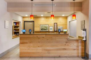 Country Inn & Suites by Radisson, Charlottesville-UVA, VA - Charlottesville - 2