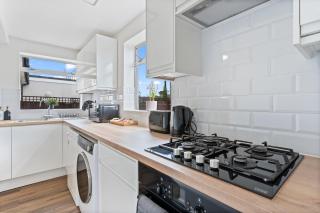 Heart of Acton - Perfect for Large Groups - Londra - 1
