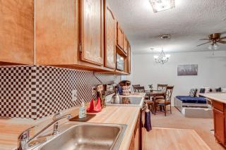 Harrisburg Home with Private Yard and Screened Porch! - Harrisburg - 2