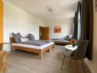 FeWo „Lucy“ 5 Personen, zentrale Lage, Parkplatz - Dessau - 7