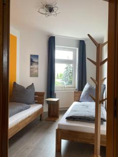 FeWo „Lucy“ 5 Personen, zentrale Lage, Parkplatz - Dessau - 6
