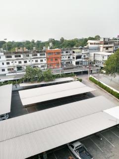 The Beach Bangsaen Condo 327/30 - 1