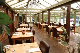 Marsh Farm Hotel - 7