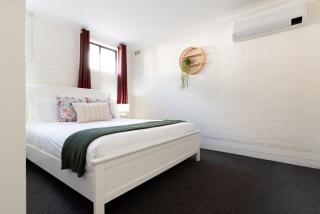 Riverside Gem with Parking and WiFi - Alanvale - 8