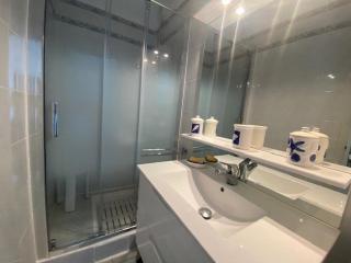 Grand T2 avec loggia, parking privé, proche plage et commerces - FR-1-782-54 - Le Barcarès - 3