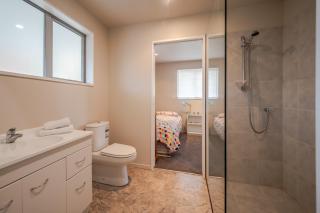 Tui's Retreat - Duvauchelle Holiday Home - Duvauchelle - 3