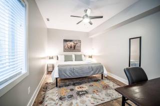Luxury w/SoakTub* King with 3BR - Indianápolis - 8