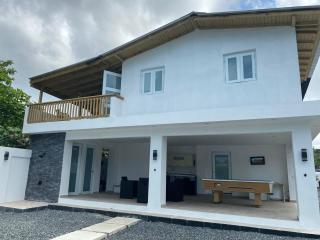 Modern Beach Retreat: 1-Bed Apt at Villa Iris - Luquillo - 6