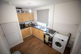 OG Stays III- 6bedroom house- sleeps 9persons, Near Nissan & Stadium of Light, free parking - Pallion - 5