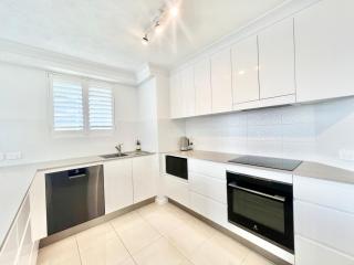 Wharf Boutique Apartments - 3