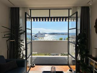 BREGOS SUPERIOR APARTMENT - unique design 3-BR - unbelievable panoramic view of Split - walking distance from UNESCO palace and Bacvice beach - free parking - BURALUX properties - Split - 0
