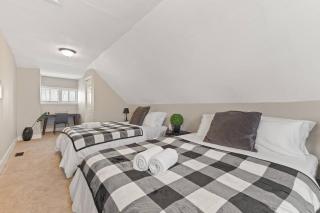 King Bed-Sleep 8-Baby-Fireplace-Laundry - Indianápolis - 7
