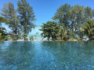 By The Sea Deluxe Condo @ Batu Ferringhi Penang - Batu Feringgi - 7