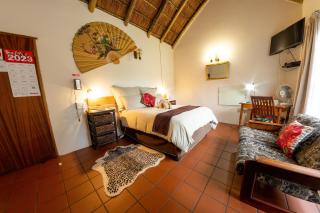 Maclear Manor - 9