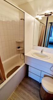 "LE GREEN" Appartement 4 personnes, accès piscines gratuit, village vacances avec golf - Talmont - 2
