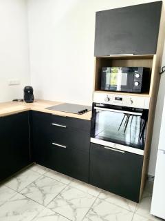 VUE MAGNIFIQUE SUR LA NATURE , proche des plages 4 a 6 PERS - 7