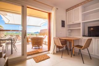 Portisco Bouganville Seaside Charm Flat W/ Veranda - Marina di Portisco - 2