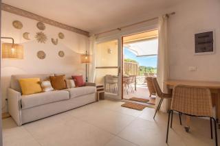Portisco Bouganville Seaside Charm Flat W/ Veranda - Marina di Portisco - 3