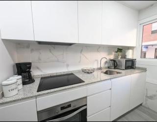 Amplio y moderno apartamernto 2ª - 1