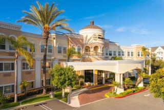 Hotel Marguerite South Anaheim - Garden Grove, Trademark Collection by Wyndham - Anaheim - 0
