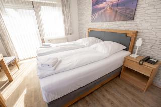 Hotel-Restaurant Zum Schwalbennest - Alsfeld - 7