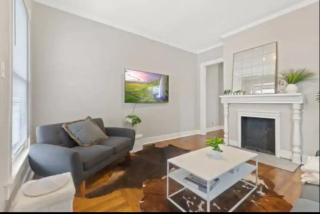 Chic 6BR Retreat:10 beds 3.5 Baths for Groups*ste - 9