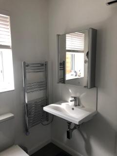 Spacious self-contained flat - 33AS1 - 1