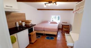 Small Town House with private parking and access to garden, near Paris and all public transport - 7