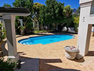 The Botanical House - Somerset West - 8