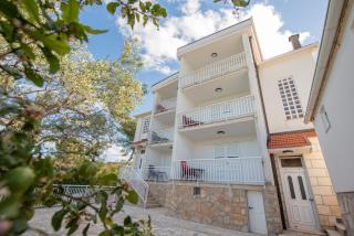Apartmani SASKUR - Slatine - 7