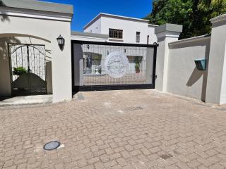 The Botanical House - Somerset West - 7