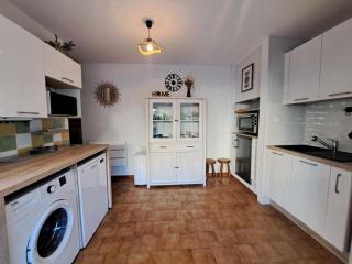 Appartement en RDC, accès direct plage, terrasse 30m², parking privé, équipements complets - FR-1-326-795 - Marseillan - 5
