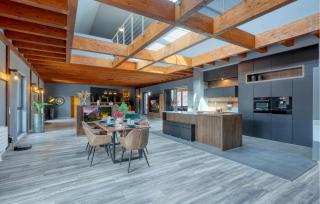 Luxusvilla Mit Kegelbahn - 8