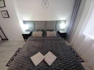 Apartament z kominkiem RetroGlam - Mieroszów - 6