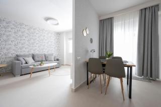 The HostMaster Urban Cityscape Escape - 6