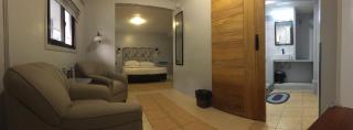 Sunbloom Beachfront Hotel and Restaurant Zambales - Sinabacan - 6