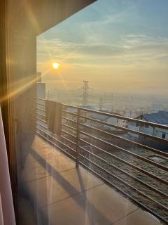 Garsonierǎ la curte si ciubǎr extracost - 1