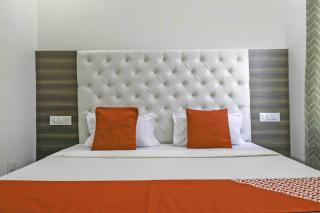 HOTEL O SS CROWN - 9