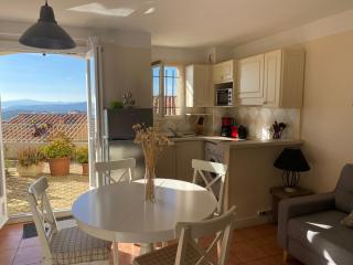 EXCEPTIONNEL - Appartement BAIE ST TROPEZ - Résidence BELLEVUE - LES ISSAMBRES - Roquebrune-sur Argens - 8