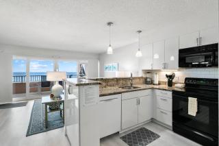 Coquina Beach Club 102 - Bradenton Beach - 2